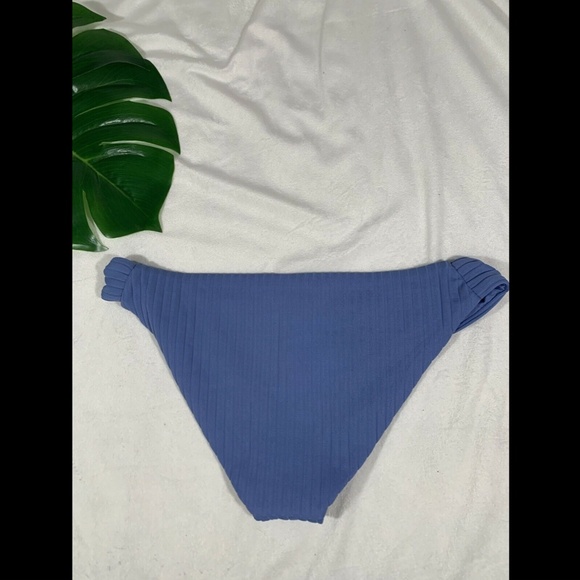 NWT $58 Becca Loreto Ribbed Bikini Bottoms in Mist Blue [SZ‎ Large ] # - Picture 8 of 12